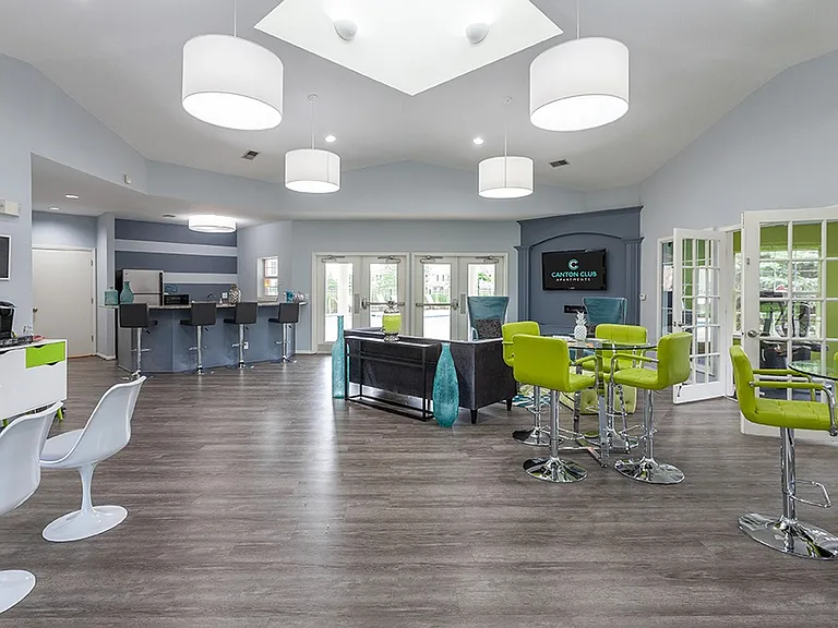 Canton Club Apartments - Canton, MI — Photo 33
