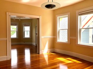 22 Crescent St #3, Cambridge, MA 02138