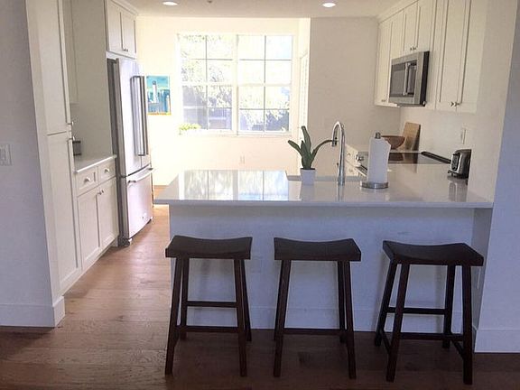 3rd image of 1139 Town Center Dr APT 25