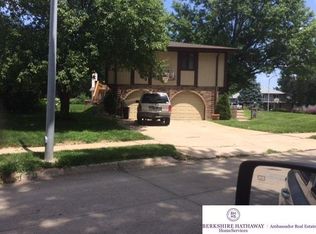 14518 S Cir, Omaha, NE 68137