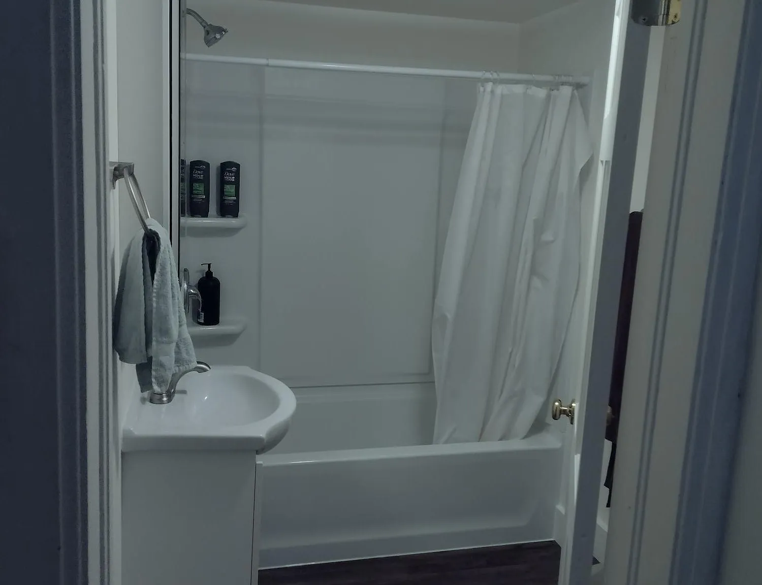 2 bed, $940 — Photo 3