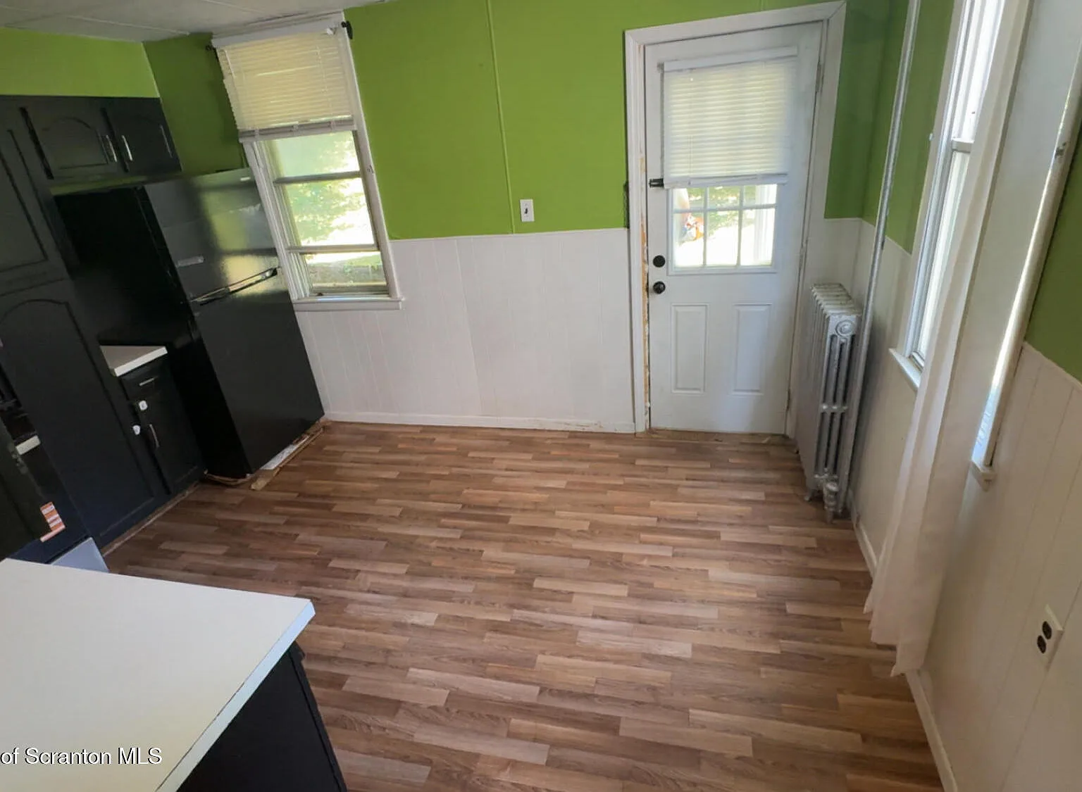 2 bed, 1.0 bath, 960 sqft, $1,325 — Photo 3
