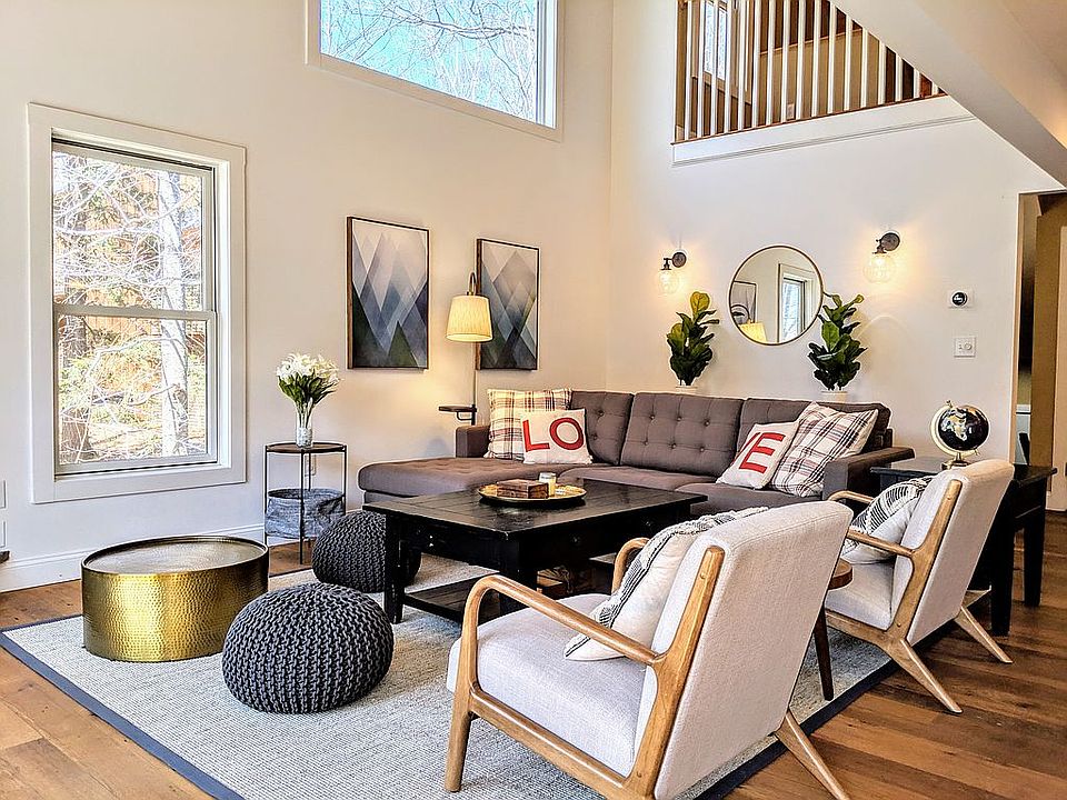 1st image of 16 Owl St #1