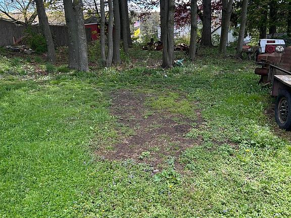 2nd image of Forest St