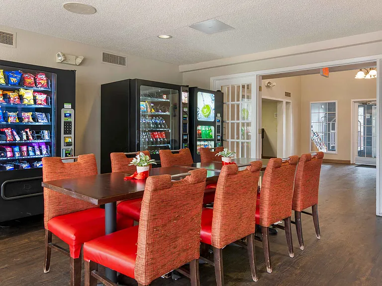Breakfast Room