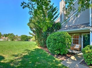 27 Four Oaks Rd, Bedminster, NJ 07921