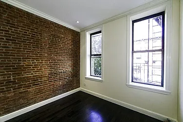 Rented by Icon Realty Management