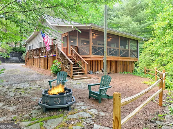 382 Finch Dr, Clayton, GA 30525