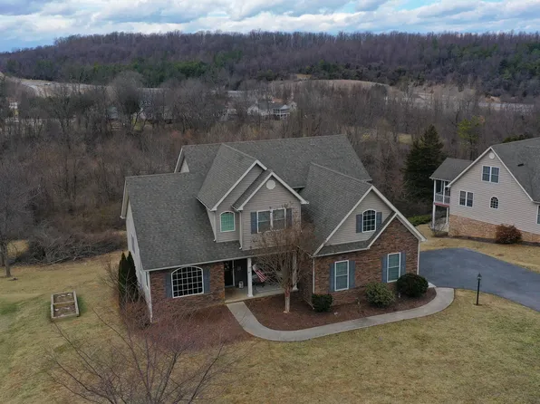 146 Fairfield Dr, Staunton, VA 24401