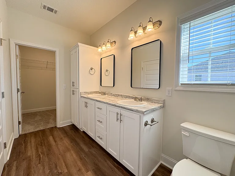 401 Noble Ct — Photo 9