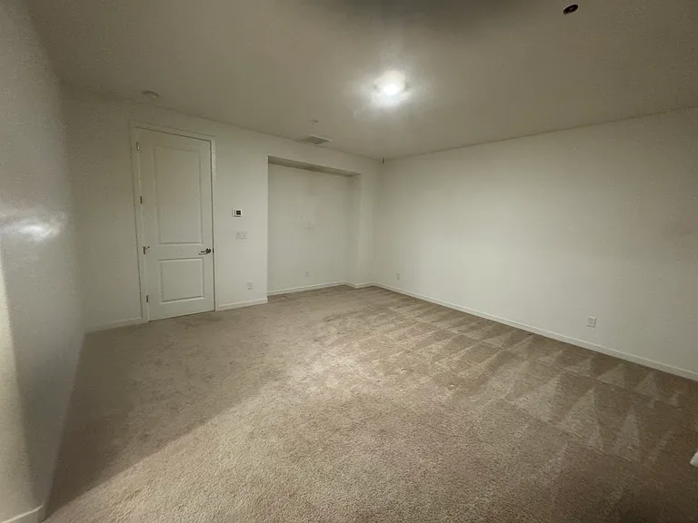 Master bed room