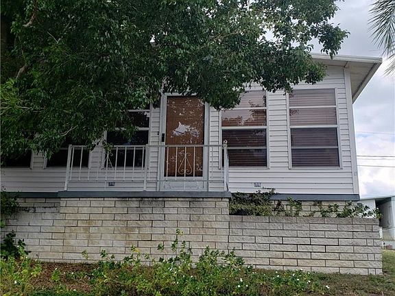 3rd image of 16 Horseshoe Ln