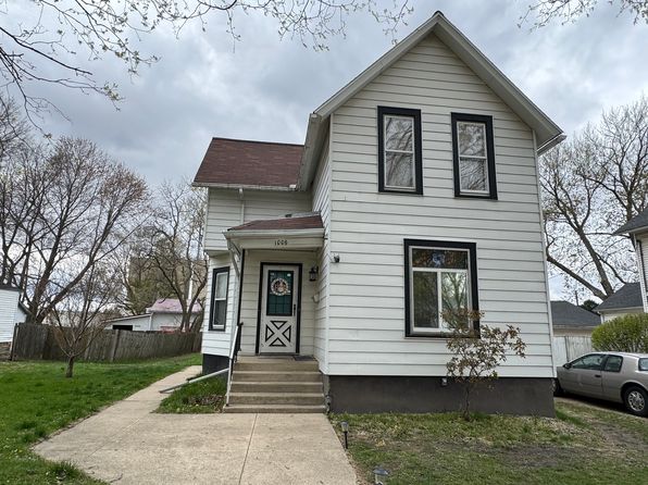 1006 5th Ave, Mendota, IL 61342