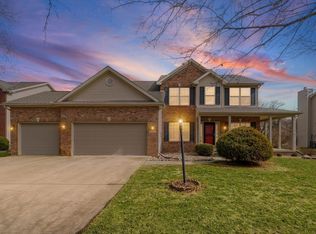 2010 Strand Dr, Champaign, IL 61822