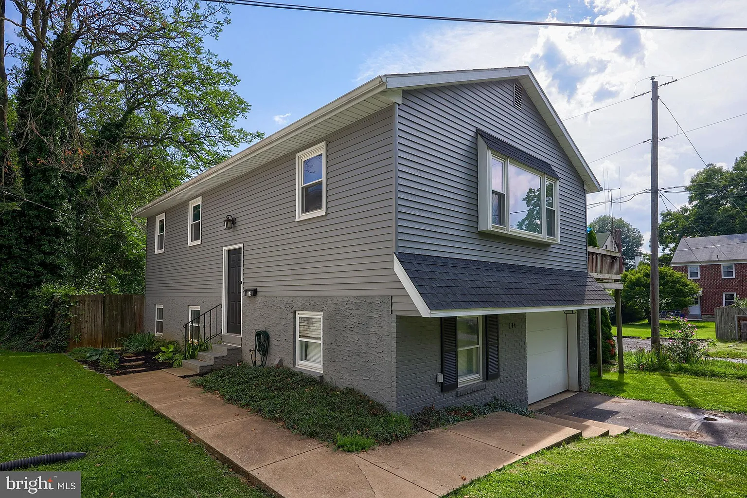 114 Pleasure Rd photo 1