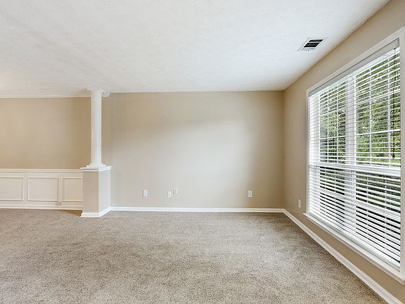 4th image of 3027 Cranbrook Walk NW