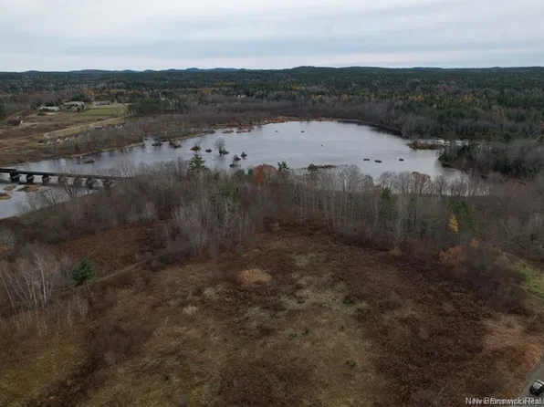 320 Upper Mills Rd, Saint Stephen, NB E3L 5W4