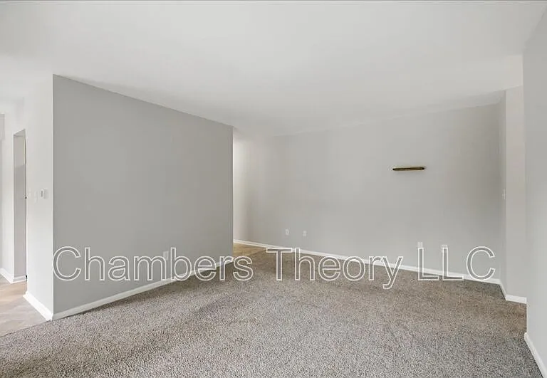 1521 Colonial Dr #304 — Photo 6