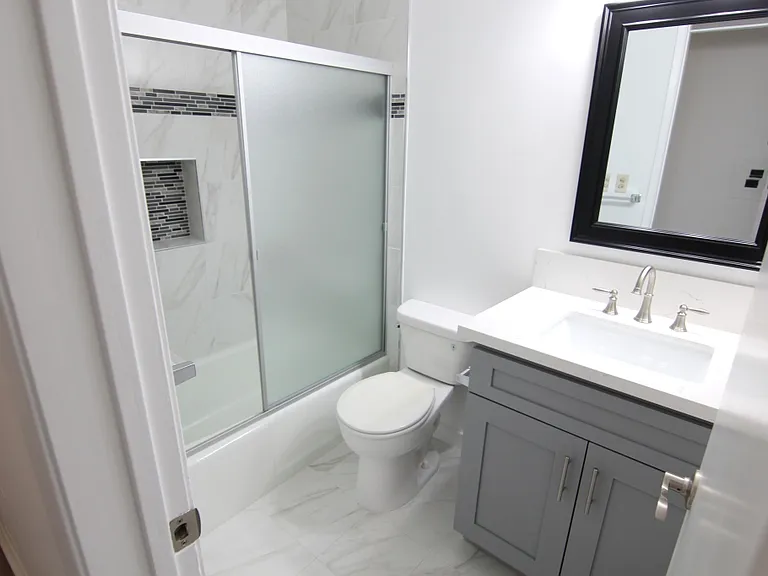 1825 Glendon Ave #1A — Photo 11