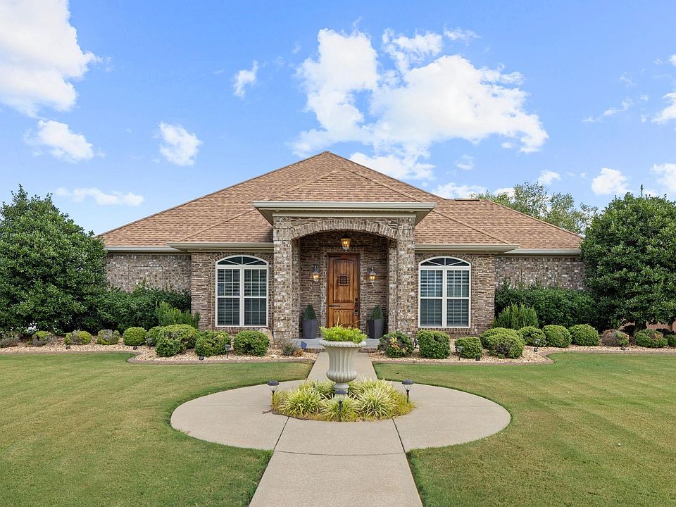 2nd image of 262 Cypress Creek Dr