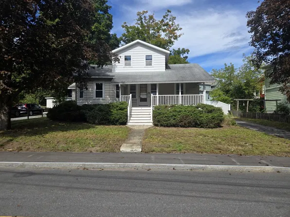 9 Shore Dr, Taunton, MA 02780