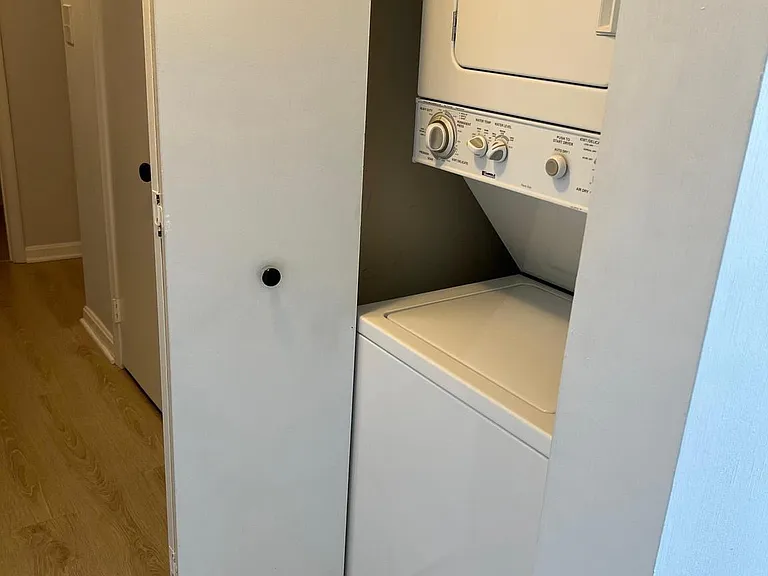 807 N Howard St #414 — Photo 34