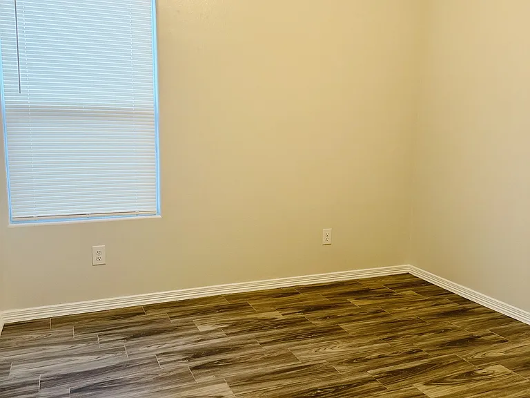 5200 N Dahlia St #2 — Photo 11