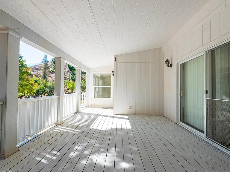 1057 E La Loma Ave — Photo 46