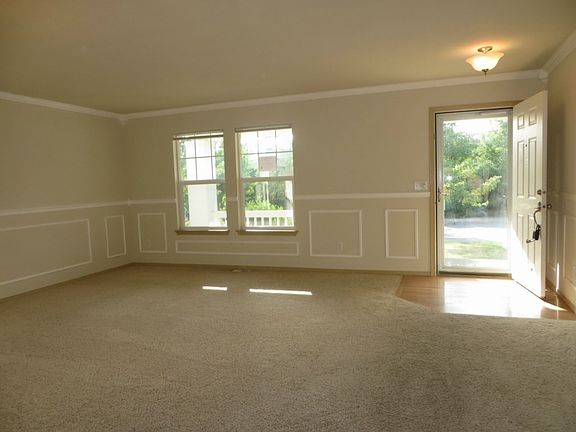 3rd image of 10202 199th Ave E