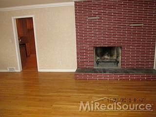 5th image of 23301 Greencrest St