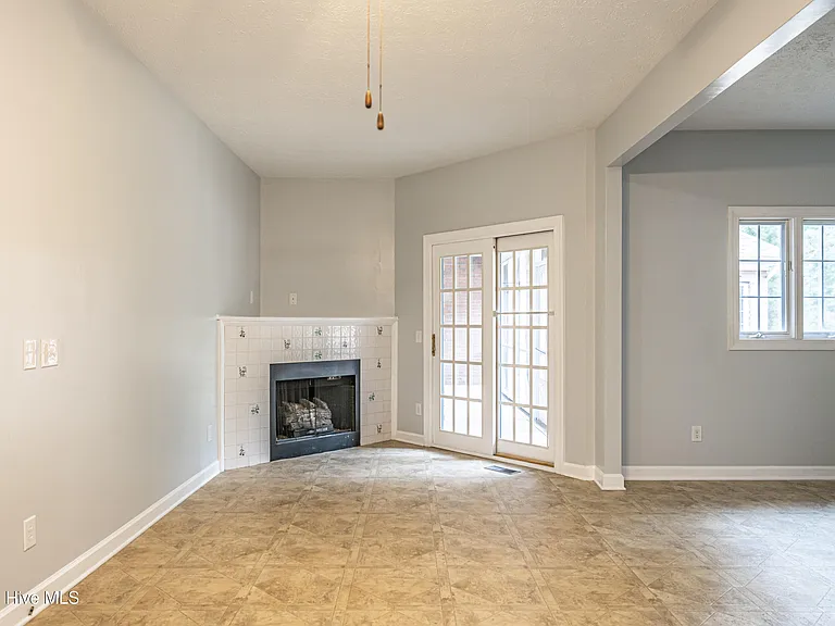 12 Wildwood Ln — Photo 19