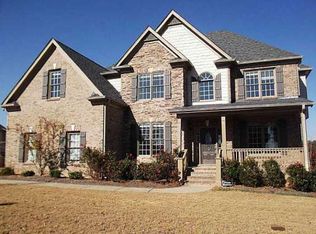 5555 Viewpoint Ct, Suwanee, GA 30024