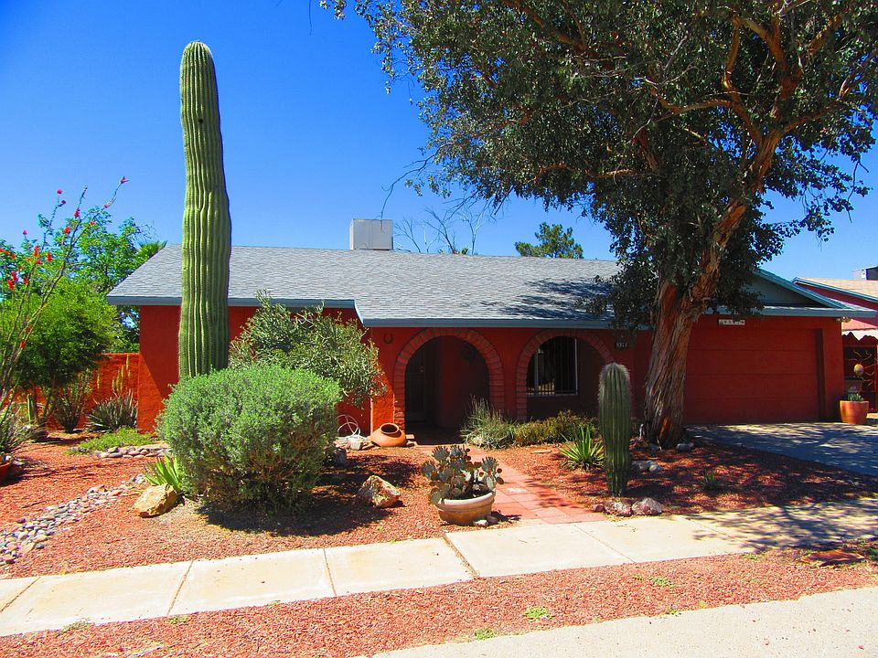 1st image of 8327 N Firethorn Ave