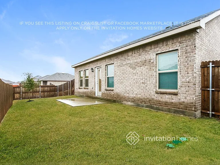 1804 Yale St — Photo 14