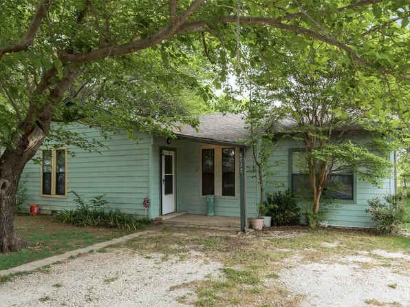 6737 Lakeside Dr, Lake Worth, TX 76135