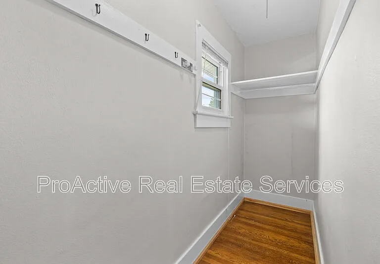 1623 Lafayette Blvd — Photo 22