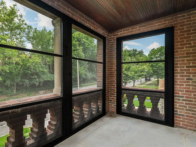7307 Delmar Blvd #2W — Photo 26