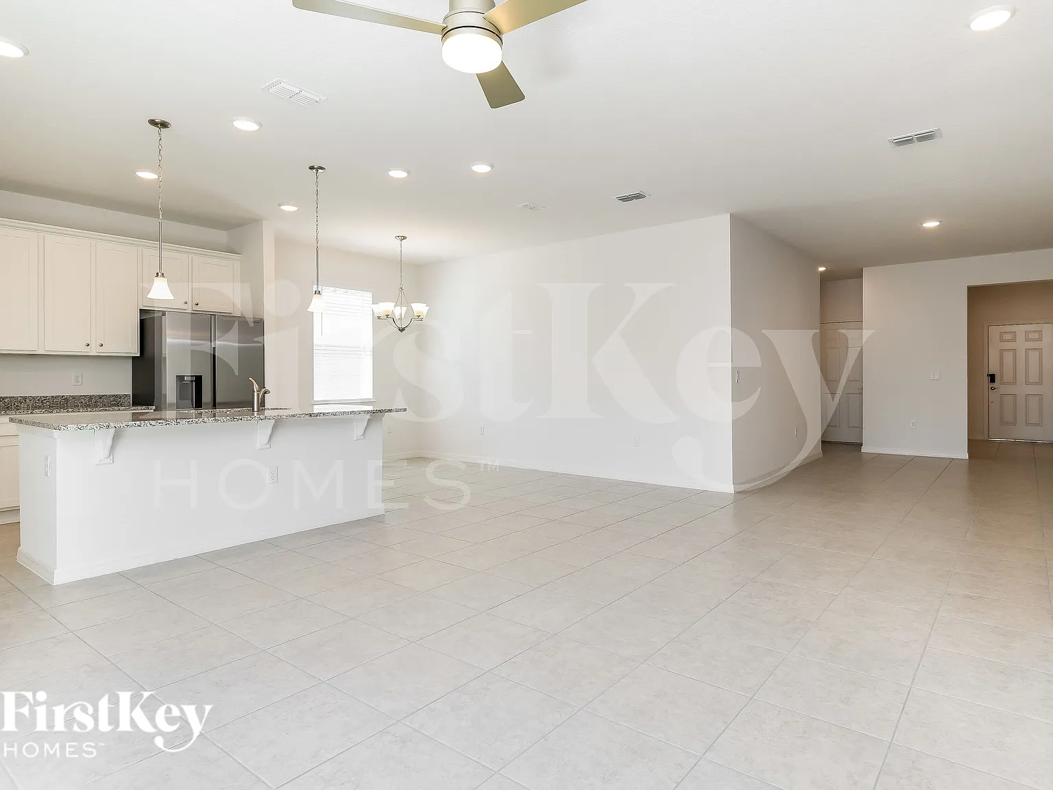 4 bed, 2.0 bath, 2001 sqft, $2,730 — Photo 4