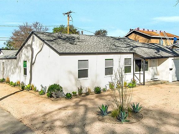 3rd image of 2357 Carol Dr