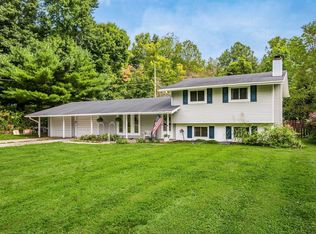 3378 Raccoon Valley Rd, Granville, OH 43023