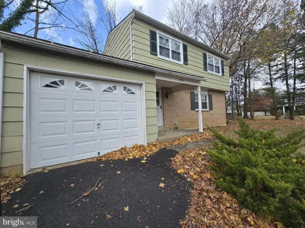 1090 Highland Ave, Abington, PA 19001