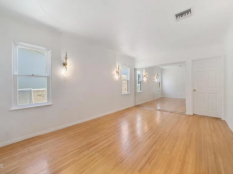 1412 Norton Ave — Photo 28
