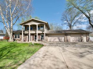 50868 Shady Ln, Elkhart, IN