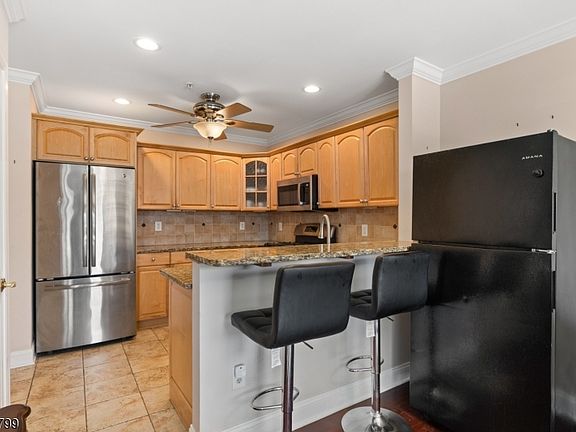 3rd image of 43 Manchester Ct