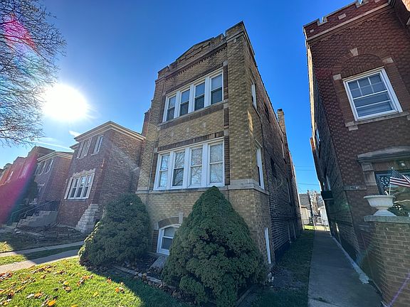 3rd image of 1830 Euclid Ave