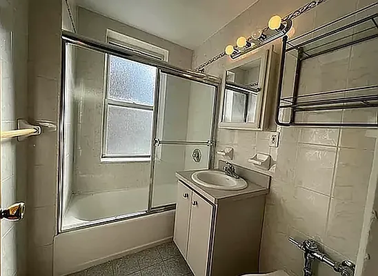 Rented by Contact Realty | media 6