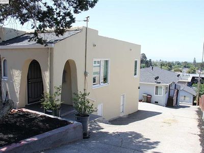 8117 Ney Ave, Oakland, CA, 94605