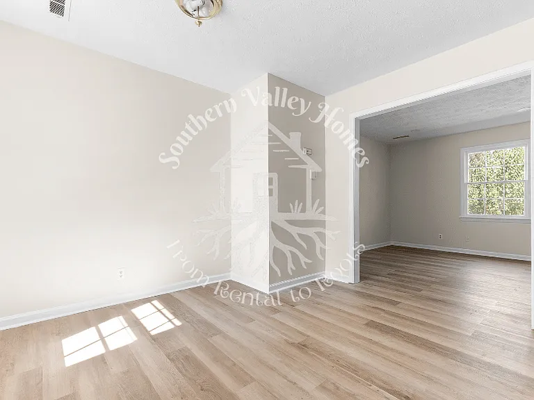 1636 Huntley Ridge Dr — Photo 8