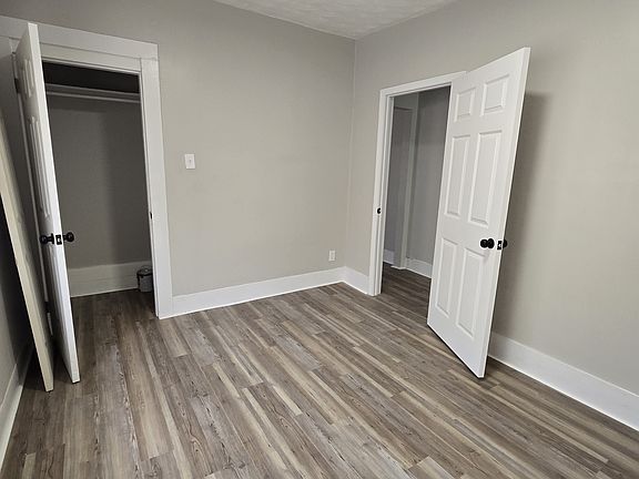 4th image of 973 Doris Ave