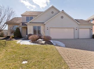 265 Shalebrook Dr, Powell, OH